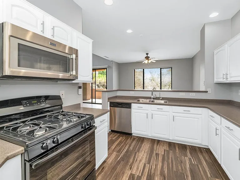 19550 N Grayhawk Dr #1062 — Photo 13