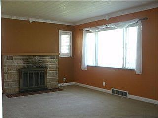 5th image of 661 Skyway Dr