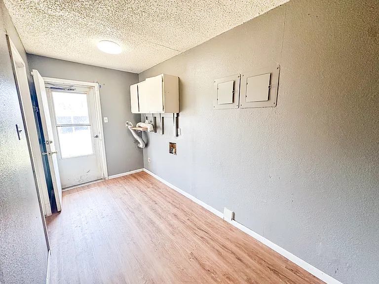 5303 23rd St — Photo 12