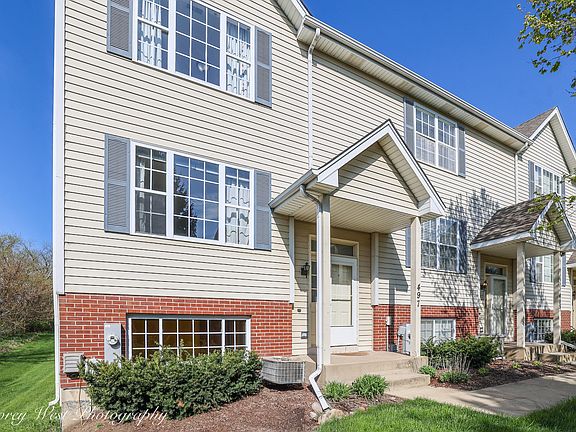 2nd image of 497 E Willow St #0