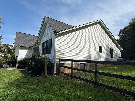 3rd image of 357 Beaver Dam Rd