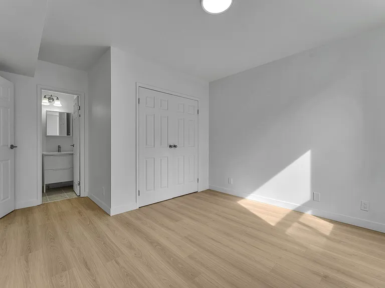 145 York St — Photo 41