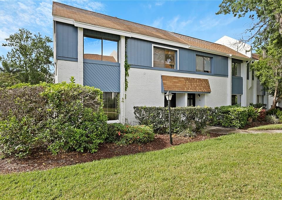 1st image of 122 LAGO VISTA BOULEVARD