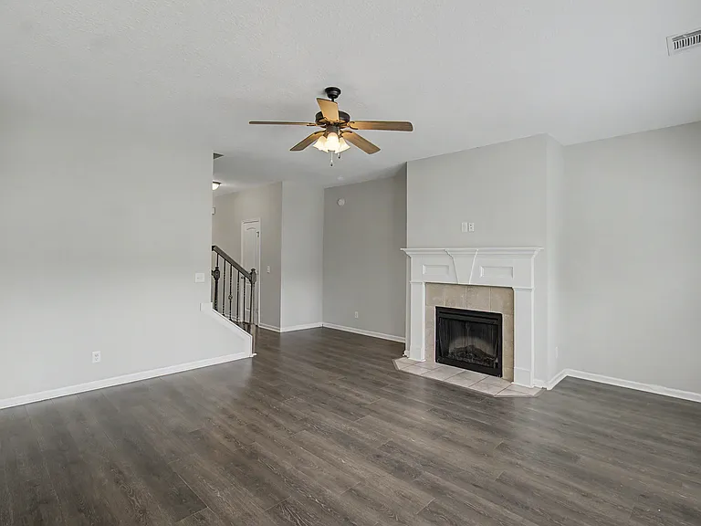 16 Cassels Ct — Photo 6