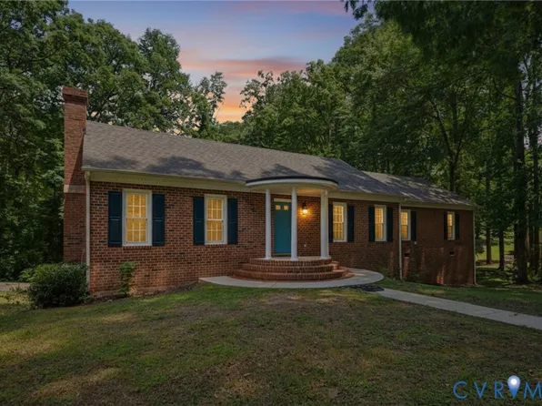 4301 Briarwick Dr, North Chesterfield, VA 23236