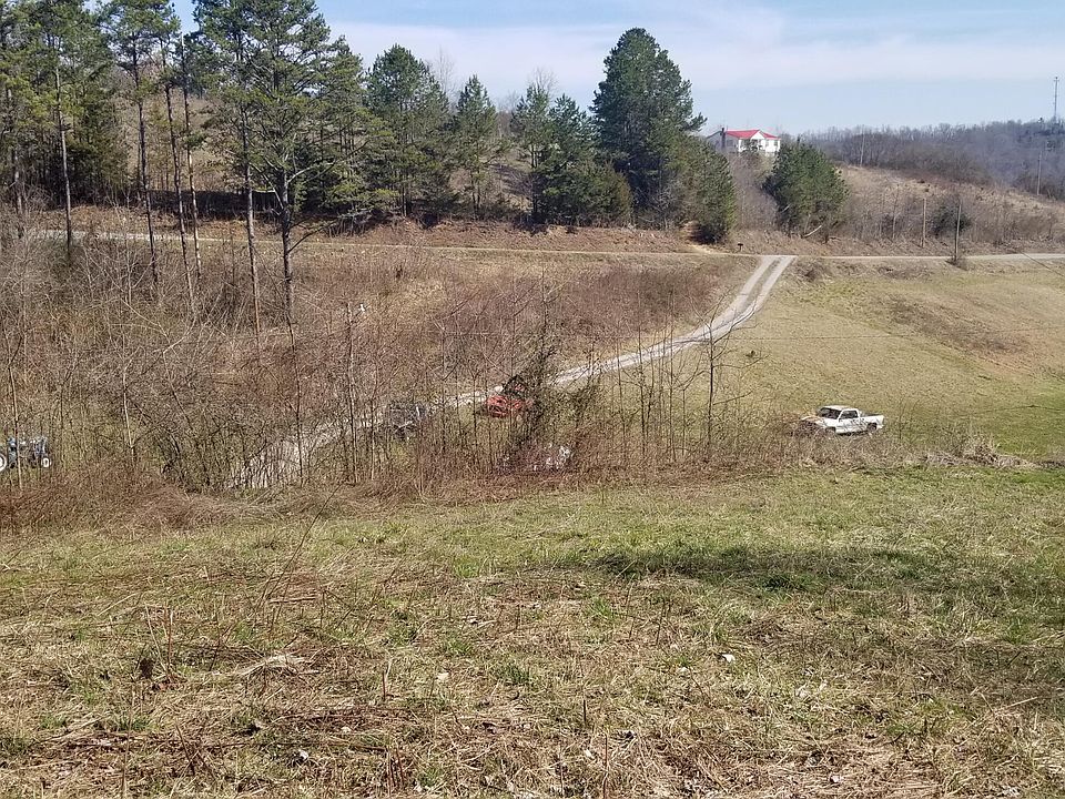 2nd image of Carr Ridge Rd