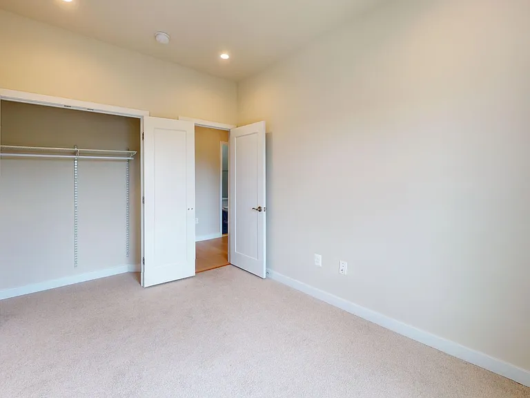 4923 1/2 A St SE #2 — Photo 15