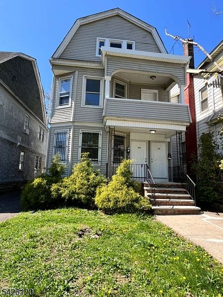 1st image of 132 Mapes Ave