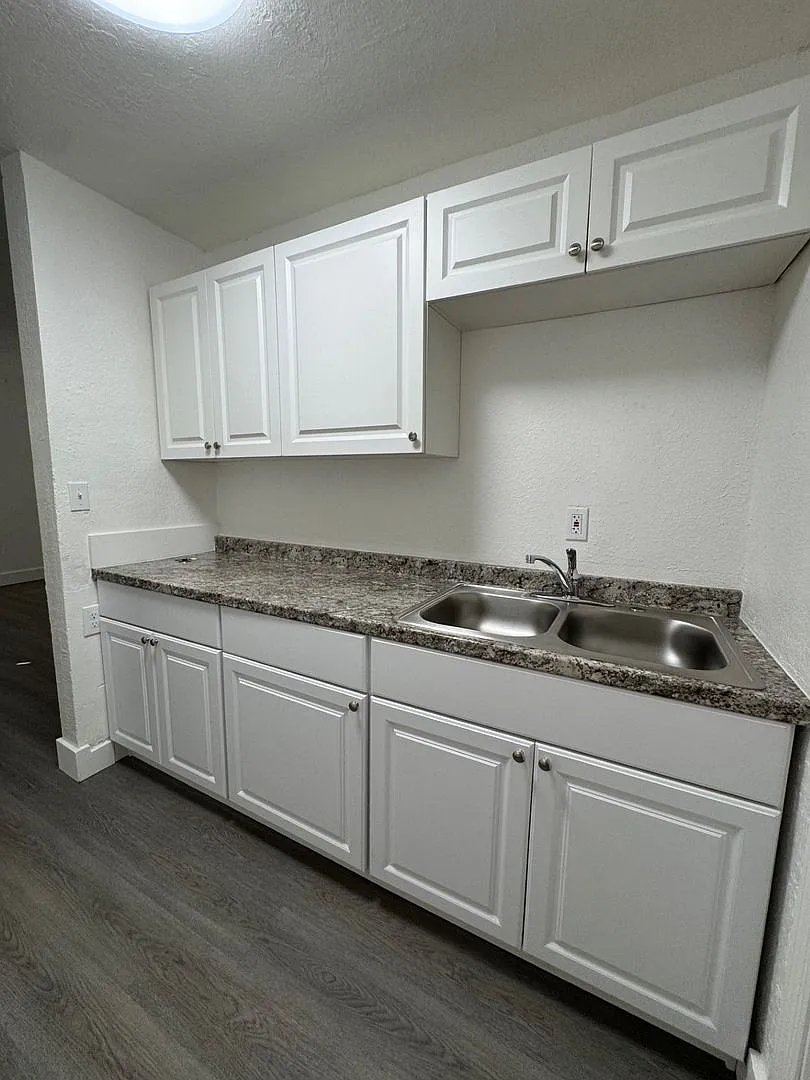3041 Second Street — Photo 3