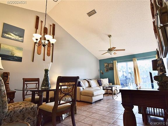 2nd image of 1451 NE 14th Ct APT S46