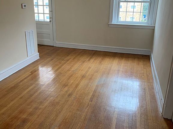 5th image of 3505 Park Ave #1/2