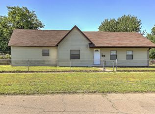 201 S Walnut St, Sapulpa, OK 74066