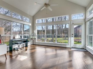 202 Ivy Glen Dr, Grapevine, TX 76051