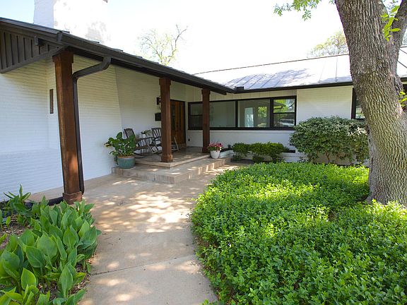 4th image of 2515 W Avenue J