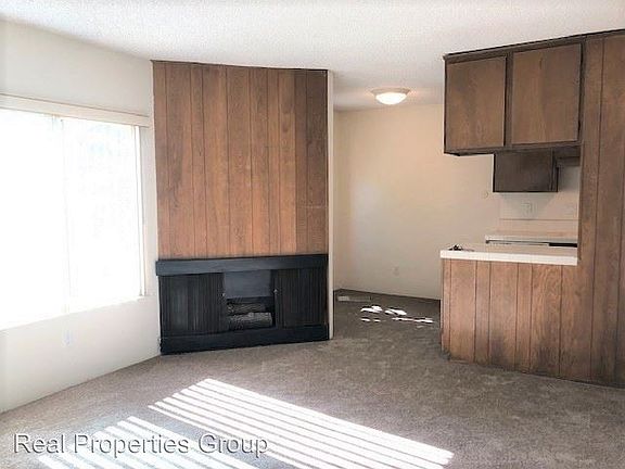 3rd image of 4825 Del Mar Ave APT 10
