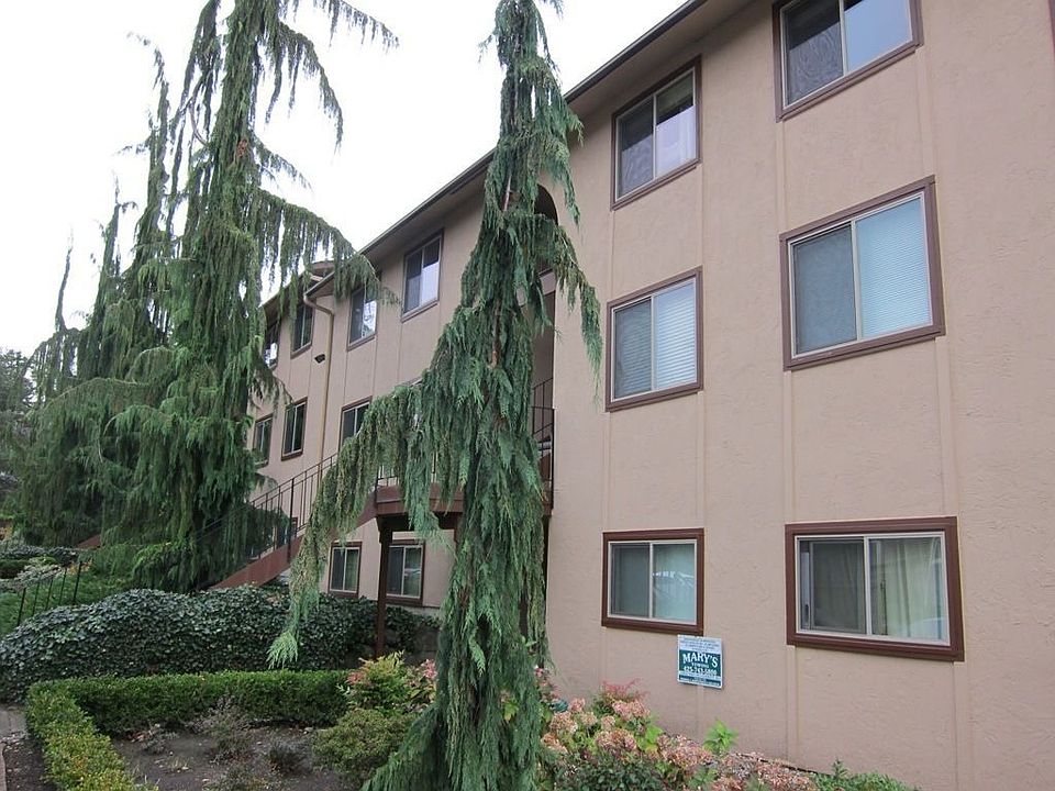 Easy Living in HUD Condo