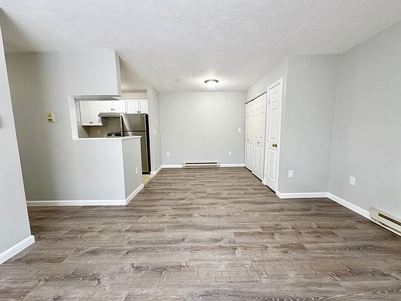 5th image of 576B Worcester St APT 3
