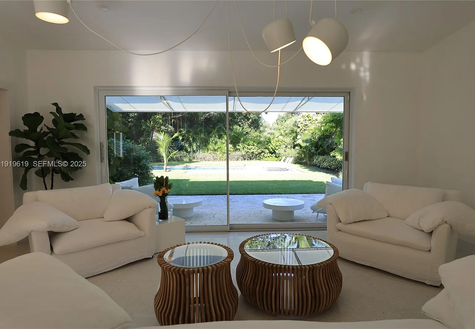 Biscayne Park Estates — Photo 1