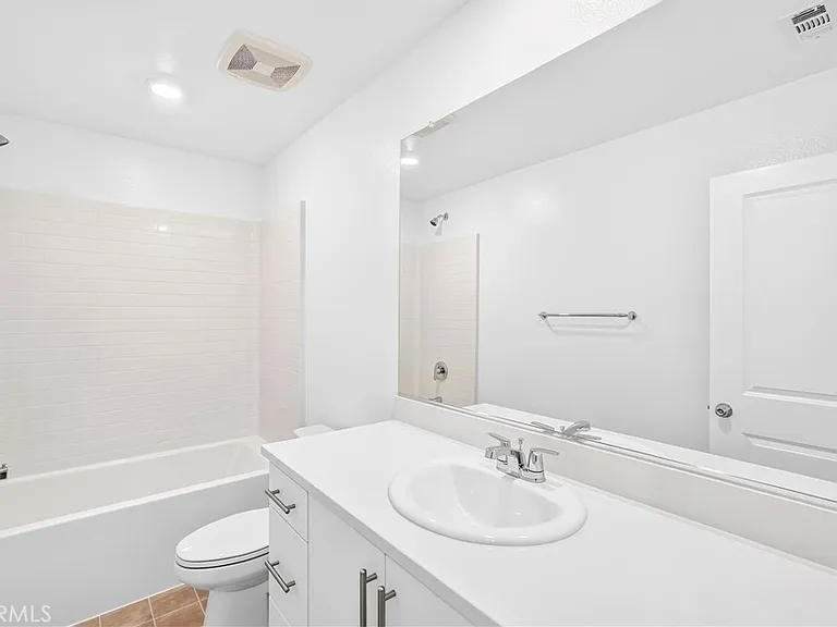26901 Millerton St — Photo 22