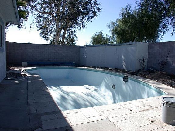 DIVING POOL!