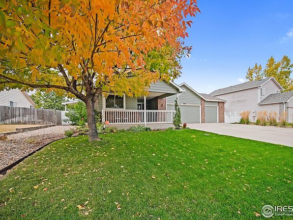 3rd image of 444 Magnolia Ct
