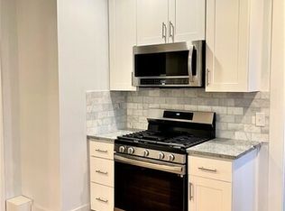 14 7th St #1, Providence, RI 02906