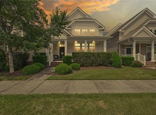 2043 Queens Point Dr, Suffolk, VA 23434
