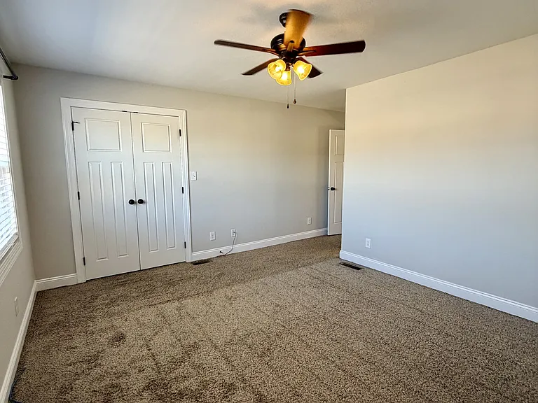 127 Portico St — Photo 15