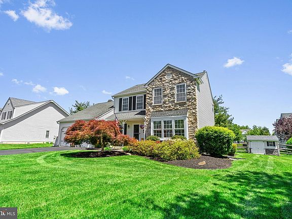4th image of 117 Drake Ln