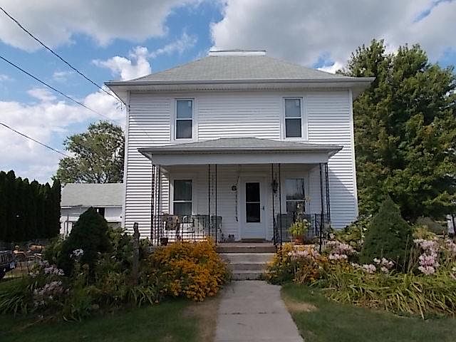 1st image of 8 W 8th St