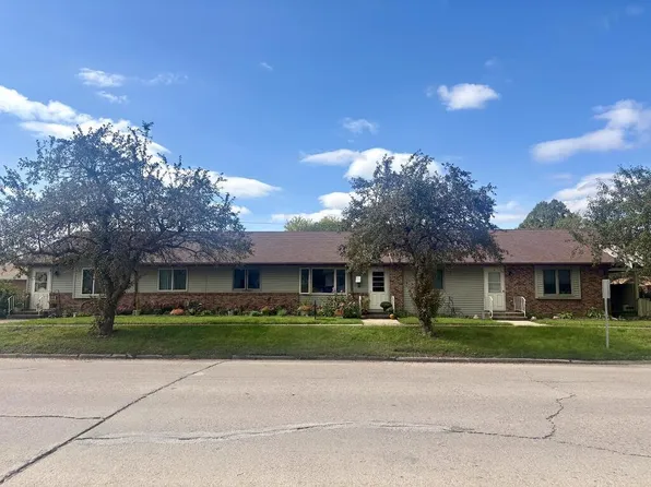 1122 Main St, Manson, IA 50563