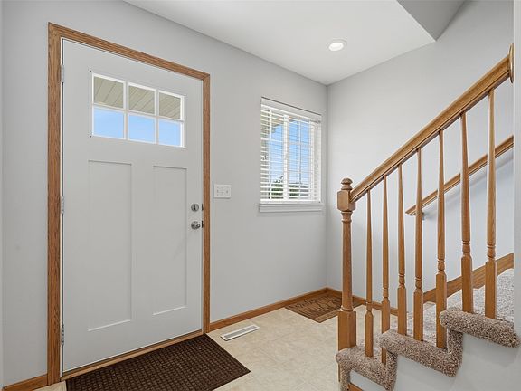 3rd image of 3305 Lennon Ln