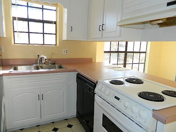 5th image of 3756 Fairington Dr