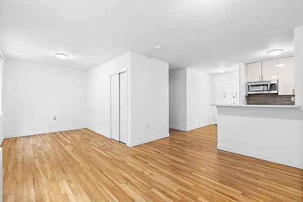 Rented by Compass | media 3