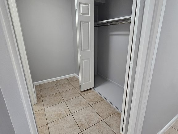 4th image of 40 Abbott Ter #5F