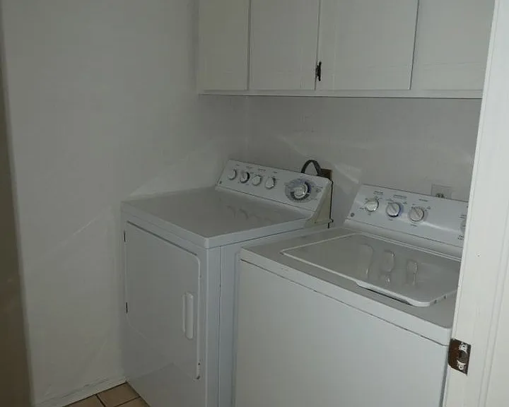 2905 NE Tortoise Dr #D — Photo 8
