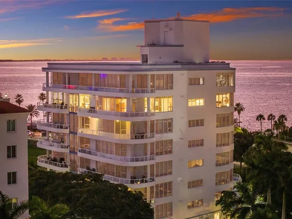 136 GOLDEN GATE POINT #602, SARASOTA, FL 34236