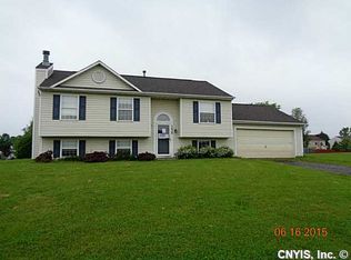5629 Bunbury Ter, Clay, NY 13041
