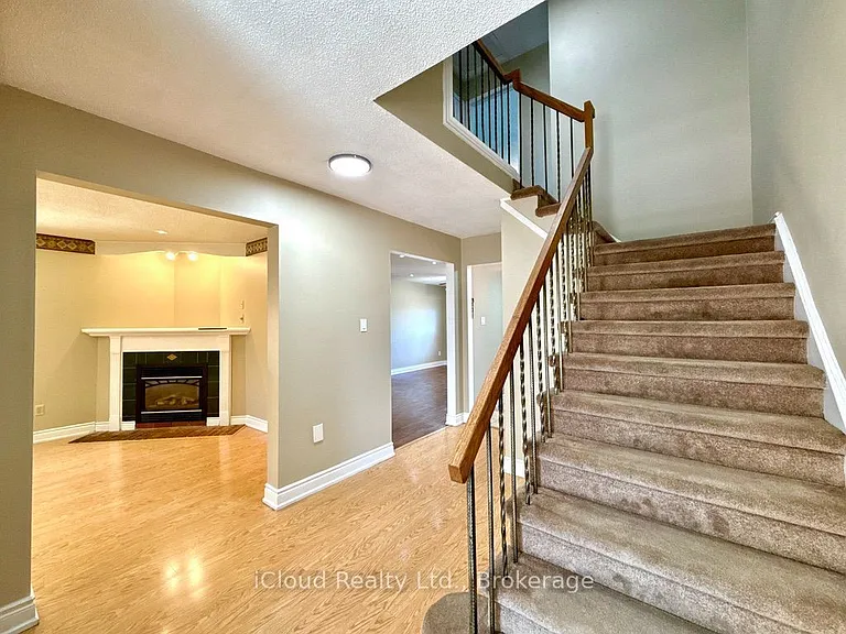 3 Dorking Dr — Photo 2