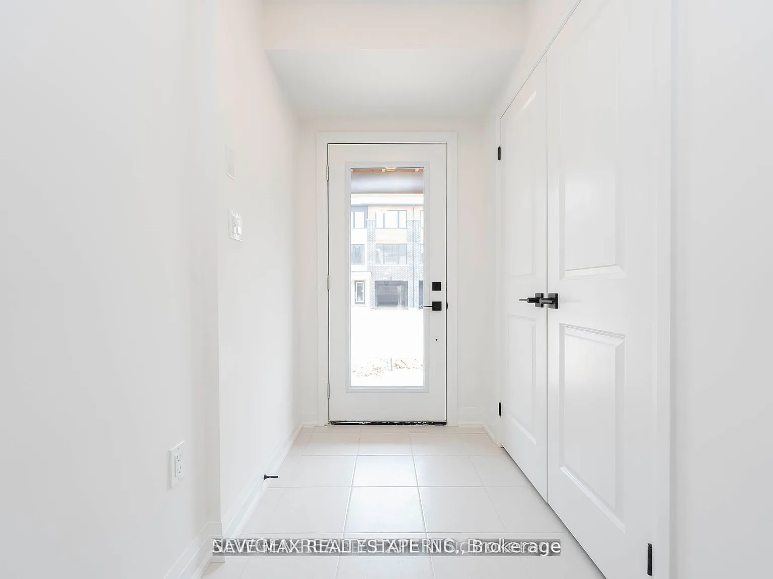 3 bed, $3,400 — Photo 4