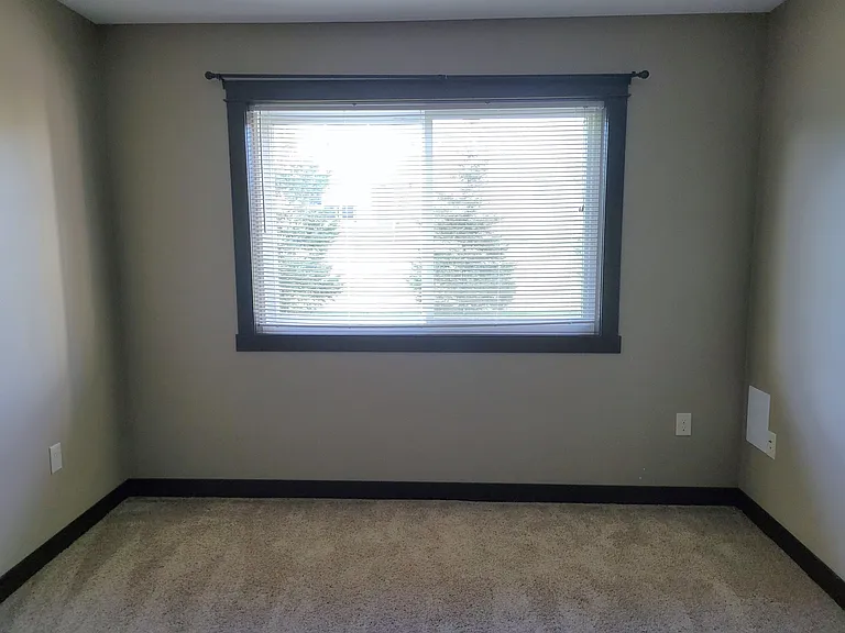 1889 Cypress Ct NE #2 — Photo 15