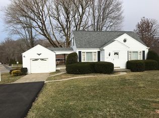 926 S Hermitage Rd, Hermitage, PA 16148