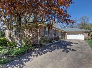 1328 Titania Ln, Mc Lean, VA 22102