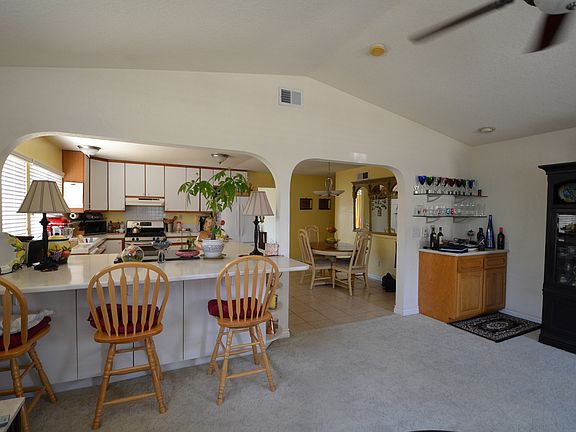 3rd image of 10845 Parkdale Ave