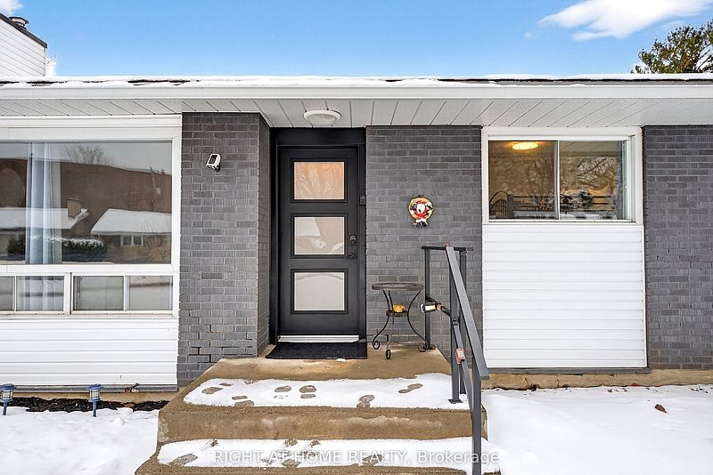 Ottawa House for rent - 4 Bedrooms — photo 2