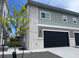 212 Miller Ln #B, Cheyenne, WY 82009