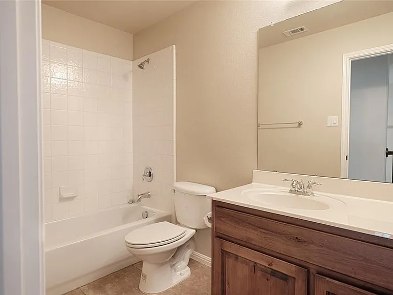 16228 Old Baldy Dr — Photo 16