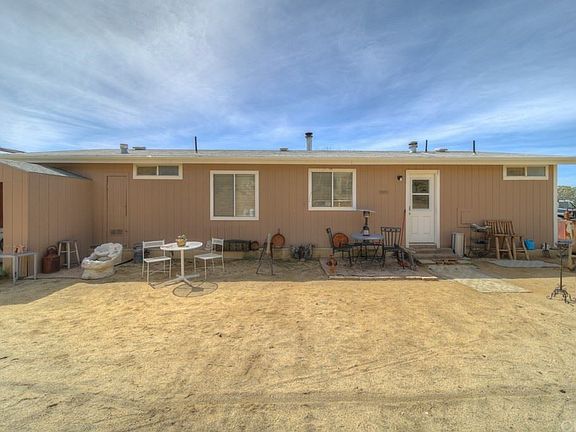 4th image of 38600 Tamscott Dr