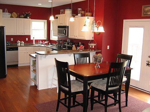 Kitchen and Dining 