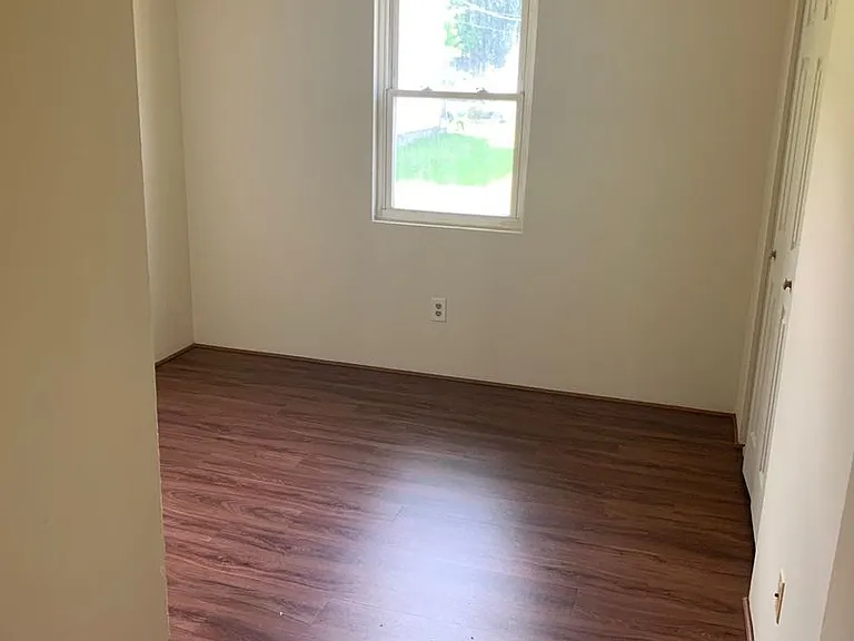 909 Chesson St — Photo 11